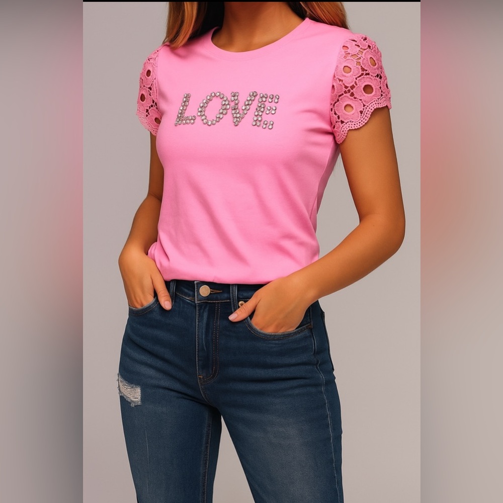 NWT short sleeve Rhinestone Love top with Lace Sleeves. Pink. Women size L/XL‎